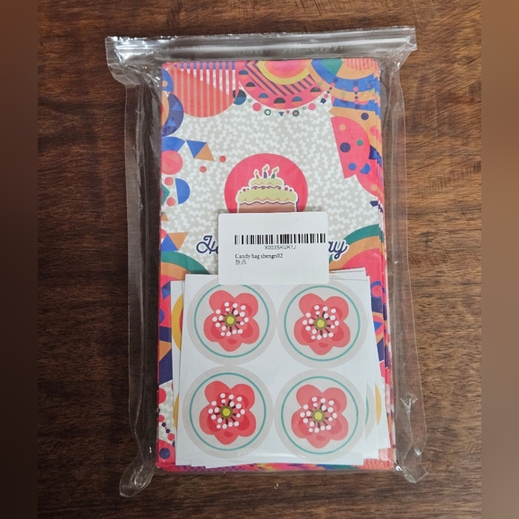 New in the bag 24qty candy bags with stickers - Picture 2 of 3